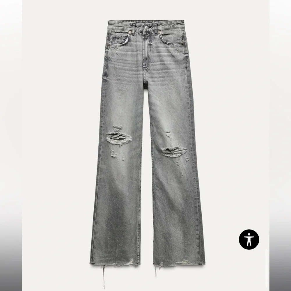 Zara size 2 HIGH-WAISTED distressed- WIDE LEG - FULL LENGTH light gray jeans - Picture 1 of 9